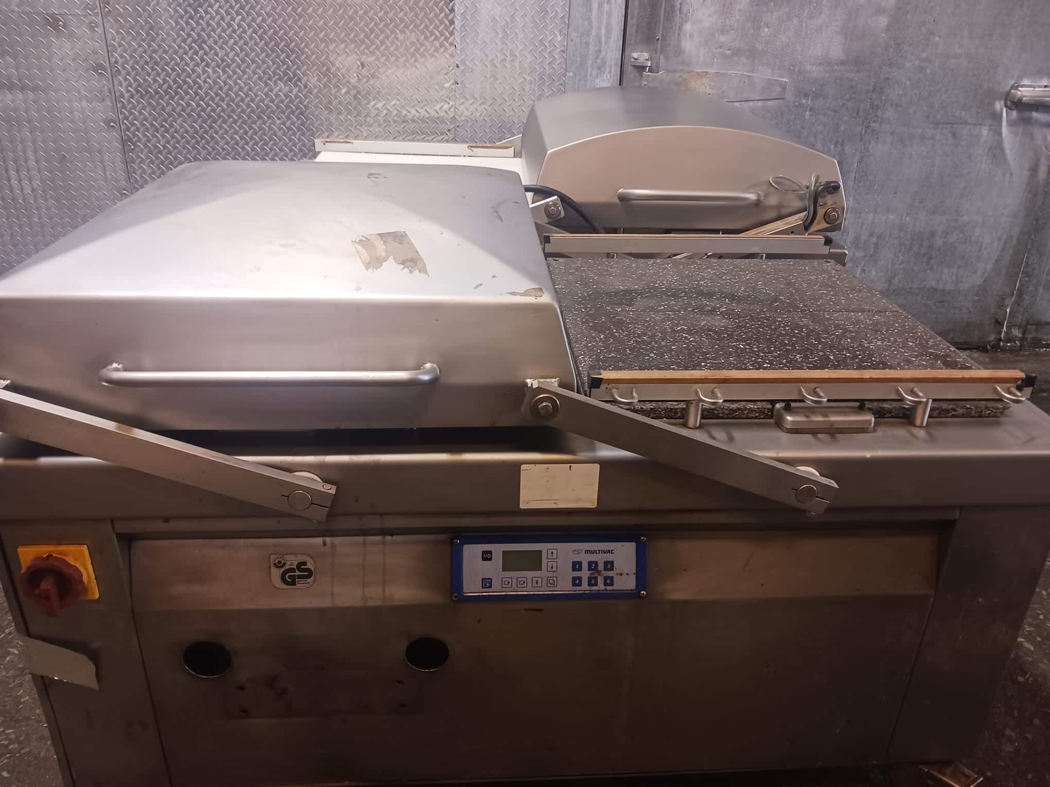 Ground Meat Packing Kit/ Painted Tape Machine, 200 1lb Ground Beef Bags